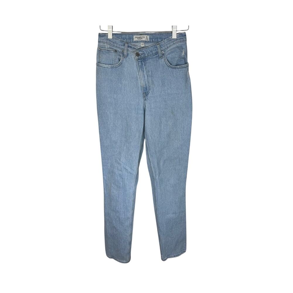 Abercrombie & Fitch The ‘90s Straight Ultra High Rise Jeans Size 27